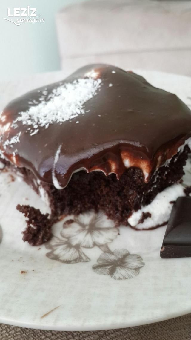 Bol Çikolatalı Ağlayan Kek