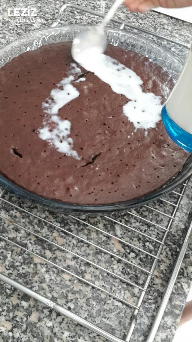 Bol Çikolatalı Ağlayan Kek