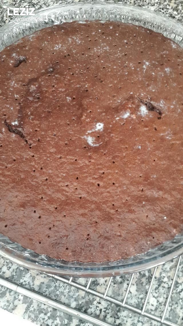 Bol Çikolatalı Ağlayan Kek