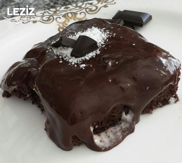 Bol Çikolatalı Ağlayan Kek