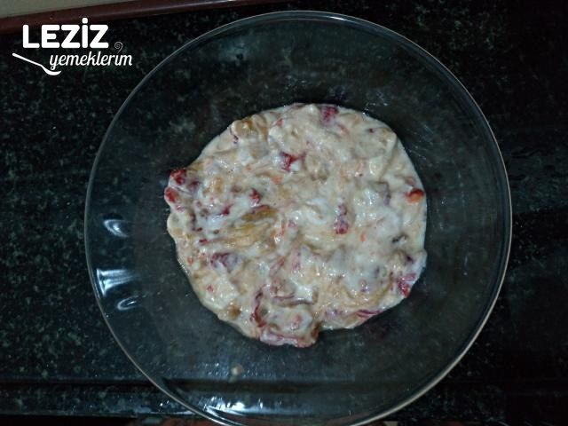 Közlenmiş Yoğurtlu Salata