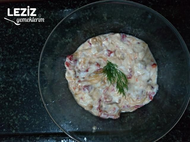 Közlenmiş Yoğurtlu Salata