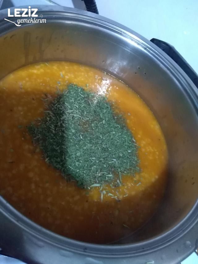 Tam Ölçülü Ezogelin Çorbası