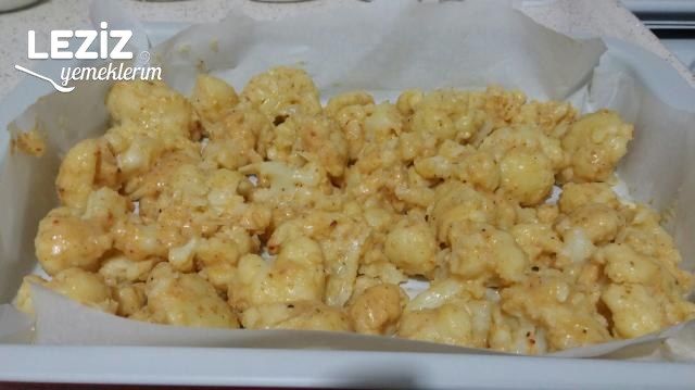 Fırında Nefis Soslu Kaşarlı Karnabahar Tarifi