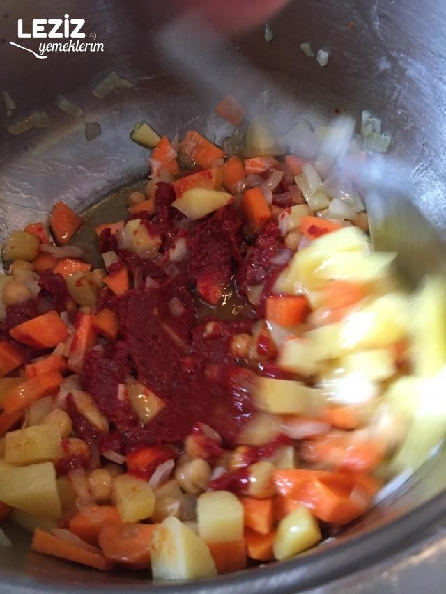 Bezelye Yemeği Nasıl Yapılır