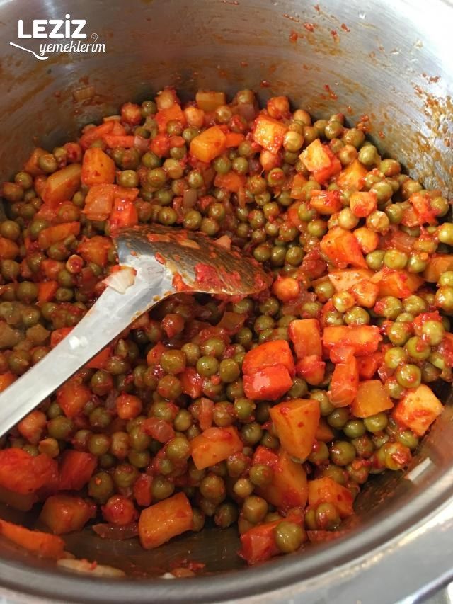 Bezelye Yemeği Nasıl Yapılır