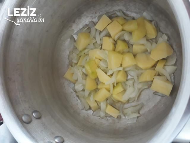 Mercimek Çorbası (Harika Lezzet Ve Sunum)