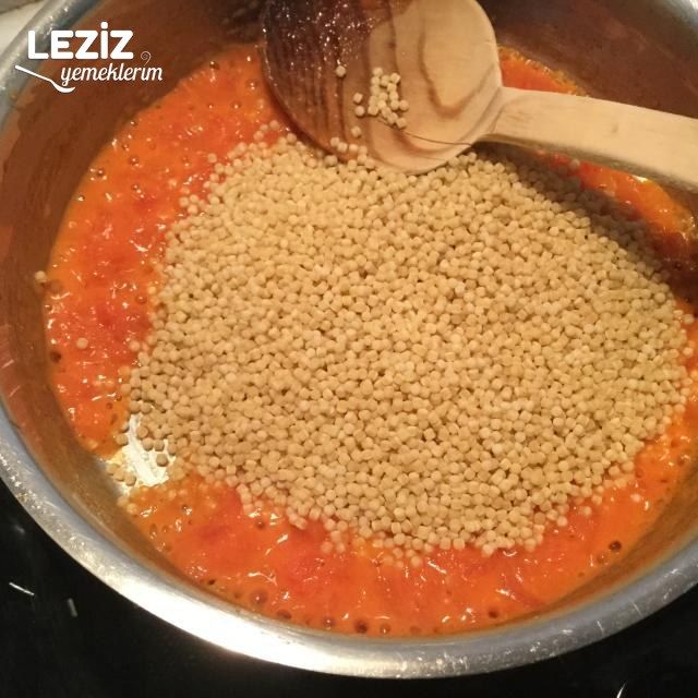 Domatesli Kuskus Pilavı Tarifi