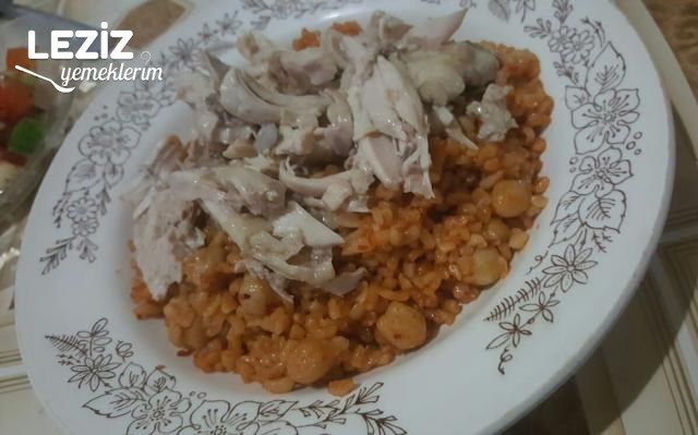 Nohutlu Tavuklu Bulgur Pilavı