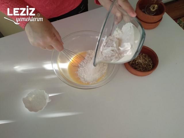 Pudingli Cevizli Tatlı (Az Malzemeli Ve Çok Kolay)