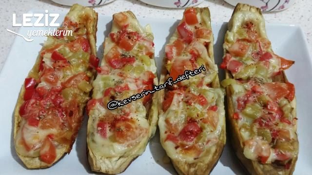 Kaşarlı Sebzeli Patlıcan Dolması