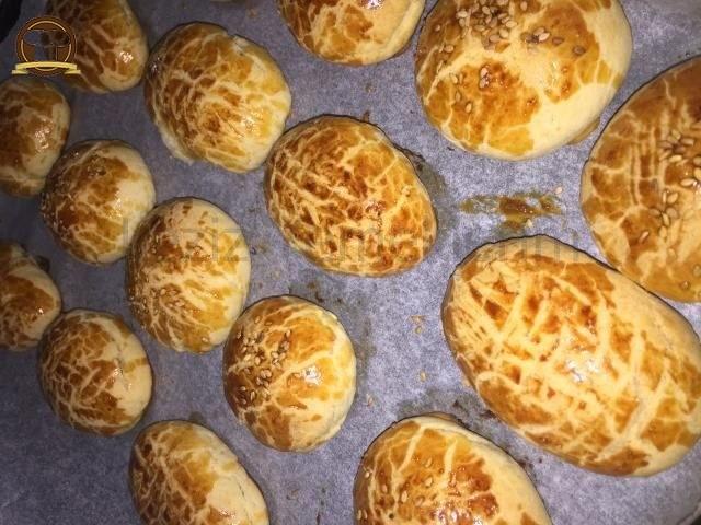 Ağızda Dağılan Pastane Poğaçası Tarifi