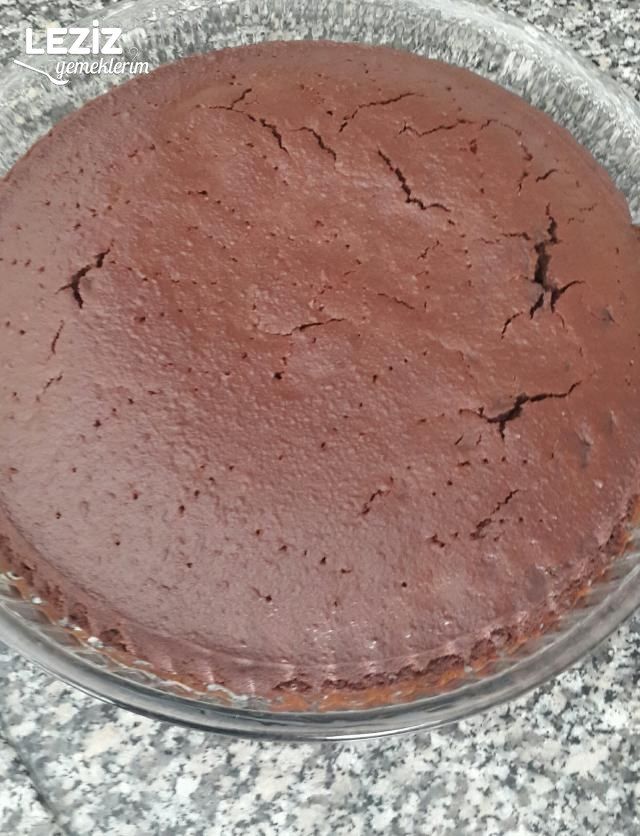 Browni Tadında Islak kek