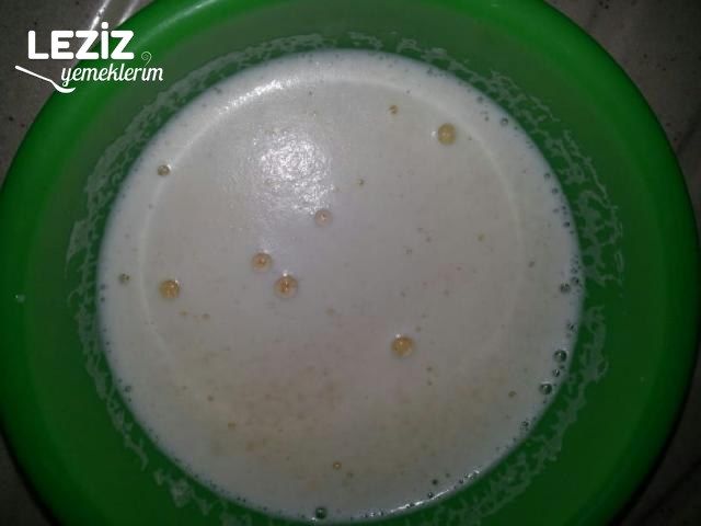 Su Böreği Tadında Ispanaklı Sodalı Börek