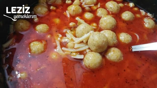 Şahane Tarhana Köfteli Çorba