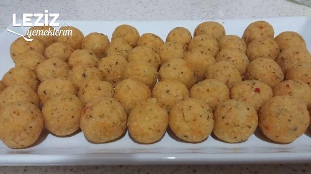 Şahane Tarhana Köfteli Çorba