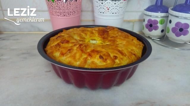 Su Böreği Tadında Kalıpta Börek