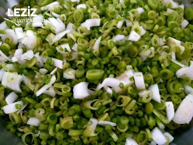 Zeytinyağlı Arapsaçı (Yoğurt Eşliğinde)