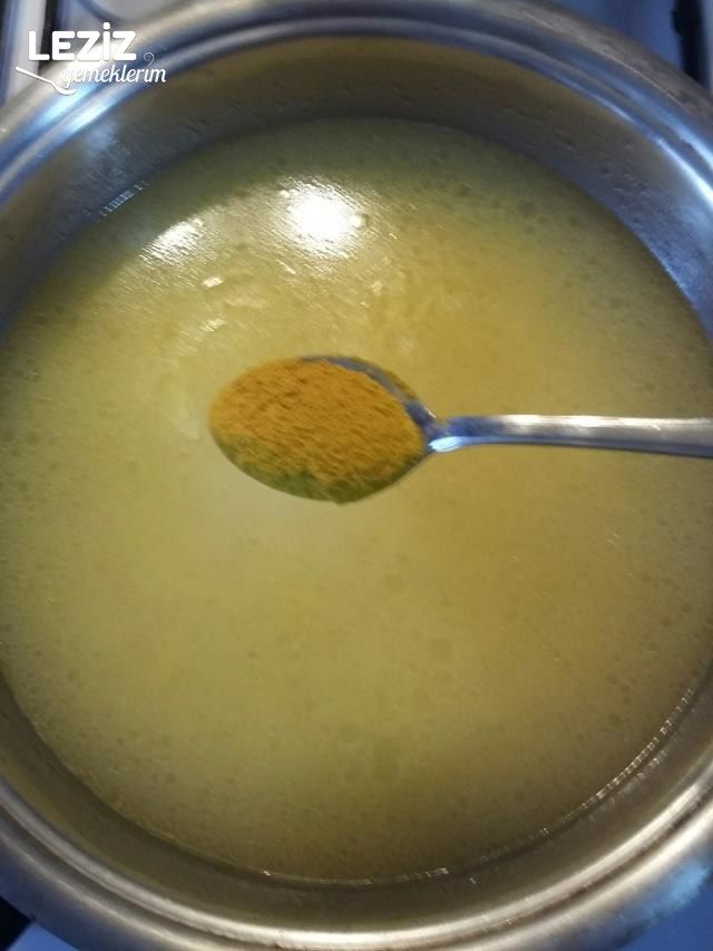 Zerdeçallı Pirinç Pilavı