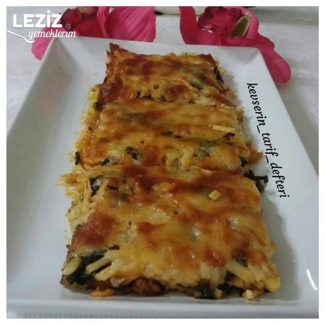 Fırında Erişteli Kaşarlı Ispanak (Börek Tadında)