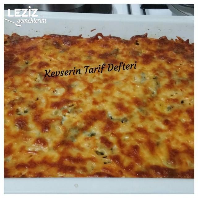 Fırında Erişteli Kaşarlı Ispanak (Börek Tadında)