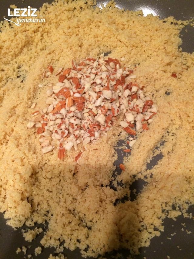 Dondurmalı Bademli İrmik Helvası