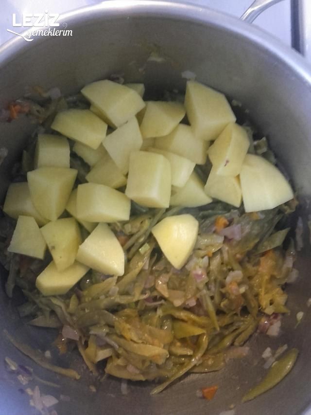 Taze Fasülye Yemeği Nasıl Yapılır?