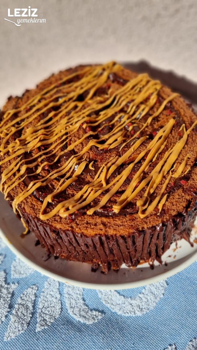 Kakaolu Yaş Pasta Tarifi