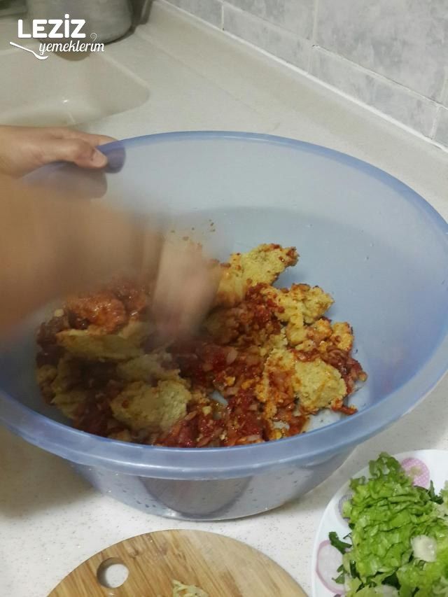 Mercimek Köftesi (Detaylı Fotoğraflı Anlatım)