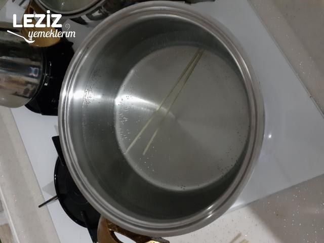 Sosisli Makarna Tarifi