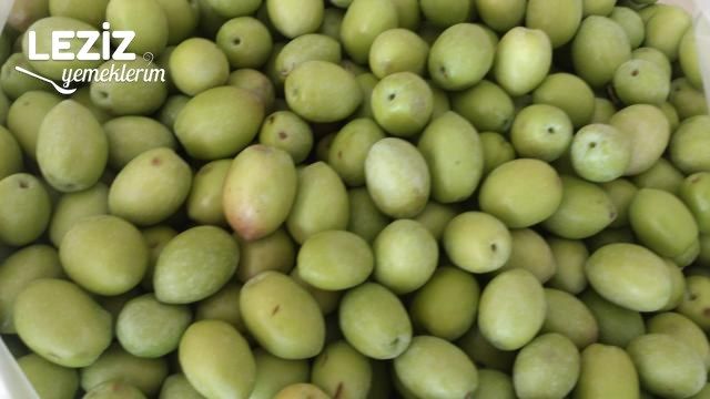 Kırma Yeşil Zeytin Nasıl Yapılır