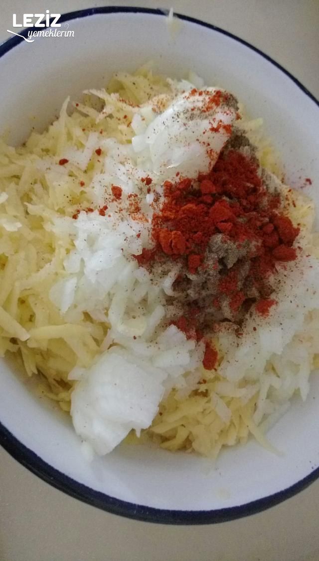 Nefis Patatesli Kol Böreği