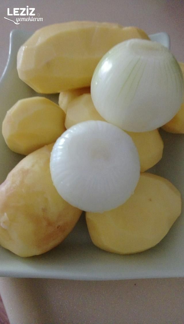 Nefis Patatesli Kol Böreği