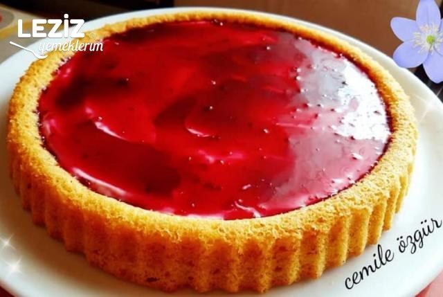 Tart Kalıbında Meyve Şölenli Pasta