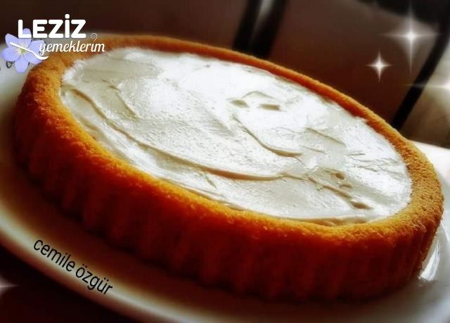 Tart Kalıbında Meyve Şölenli Pasta