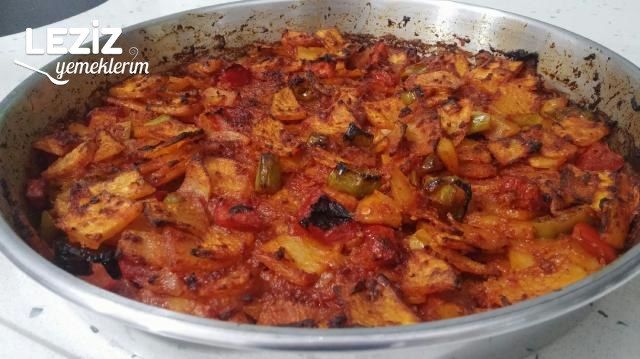 Fırında Kıymalı Patates Yemeği