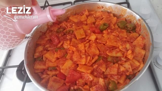 Fırında Kıymalı Patates Yemeği