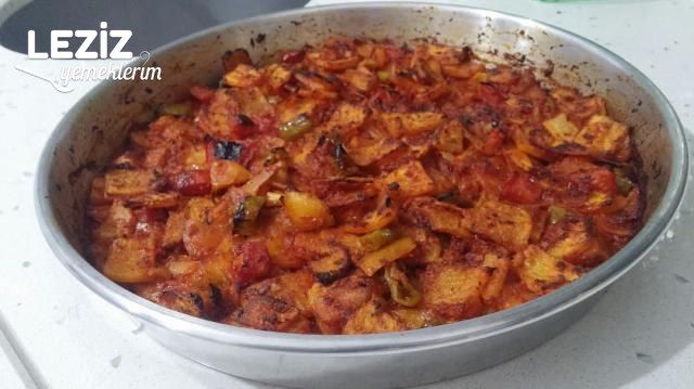 Fırında Kıymalı Patates Yemeği