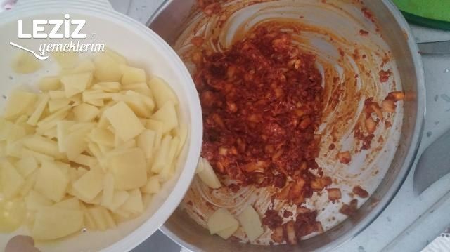 Fırında Kıymalı Patates Yemeği