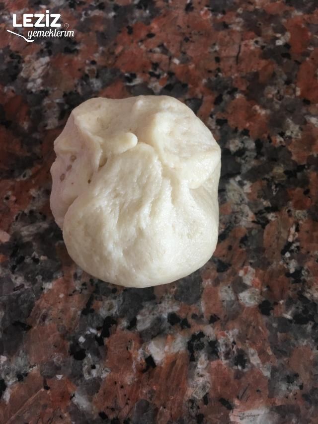 Kabaran Mayalı Kıymalı Poğaça