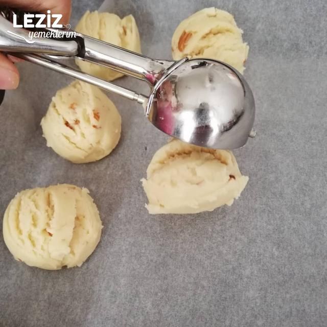 Bademli Dondurma Kurabiye