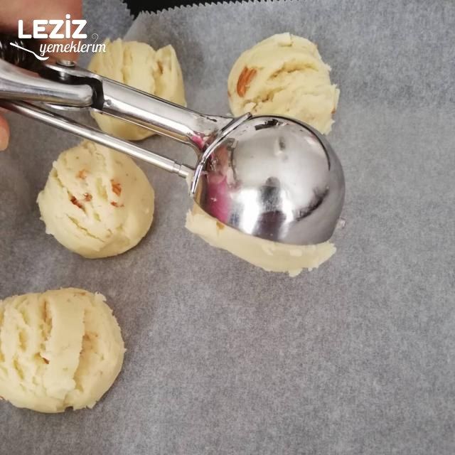 Bademli Dondurma Kurabiye