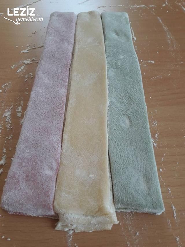 Renkli Çorbalık Erişte