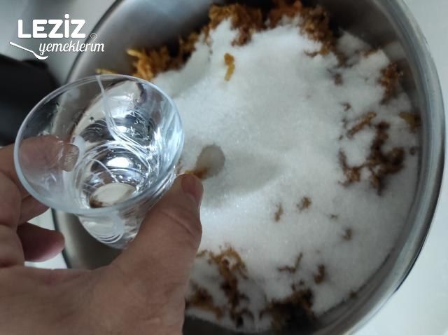 En Kolayından Ayva Reçeli