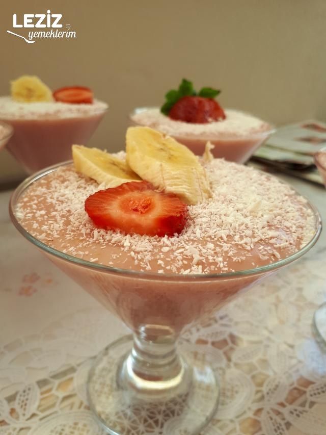 Ev Yapımı Çilekli Doğal Puding Leziz Yemeklerim