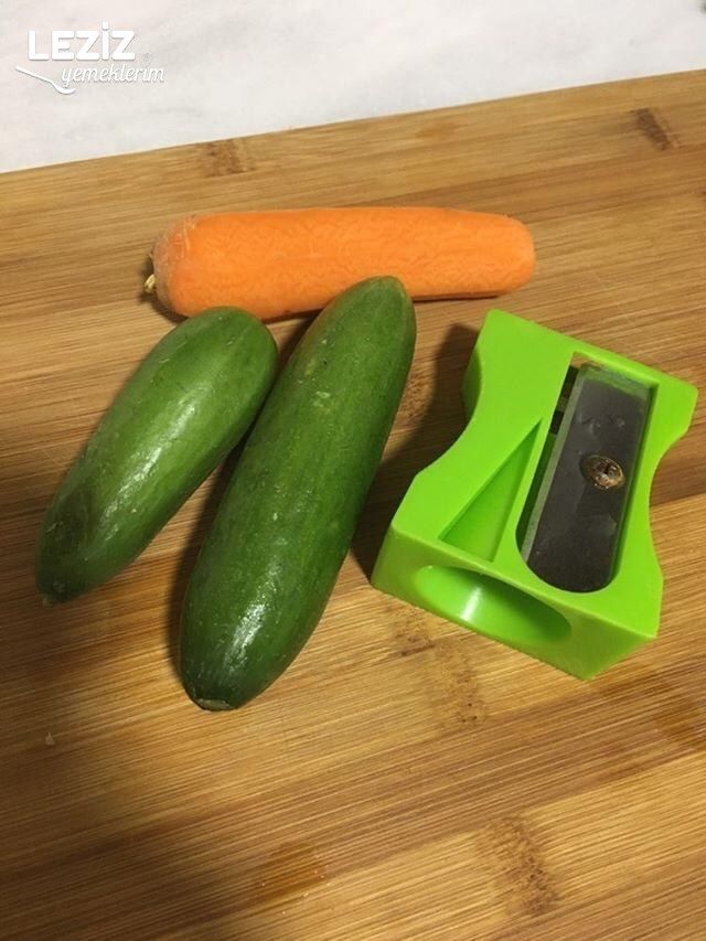 Havuç Ve Salatalık Gülleri