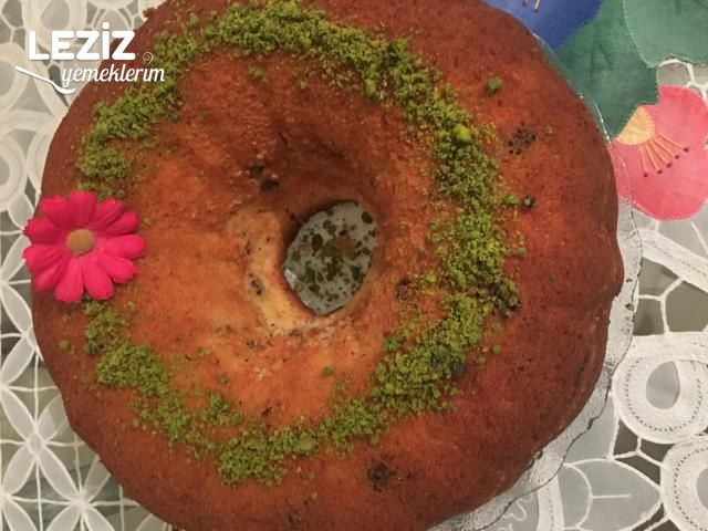 Limon Aromalı Üzümlü Kek Nasıl Yapılır?