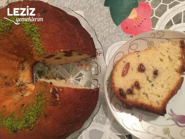 Limon Aromalı Üzümlü Kek Nasıl Yapılır?