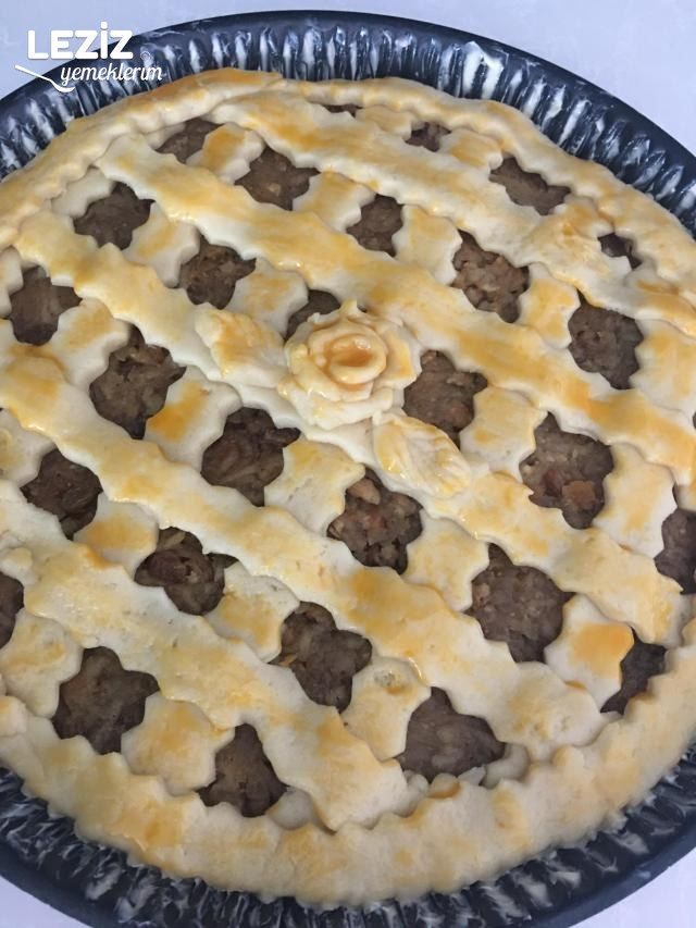 Kuru Meyveli Elmalı Tart