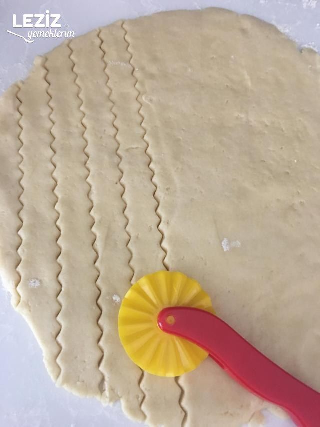 Kuru Meyveli Elmalı Tart